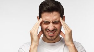 تعرف على الآثار الجانبية لـ"زيثروماكس" أكثر مضاد حيوي استخدمه العالم 