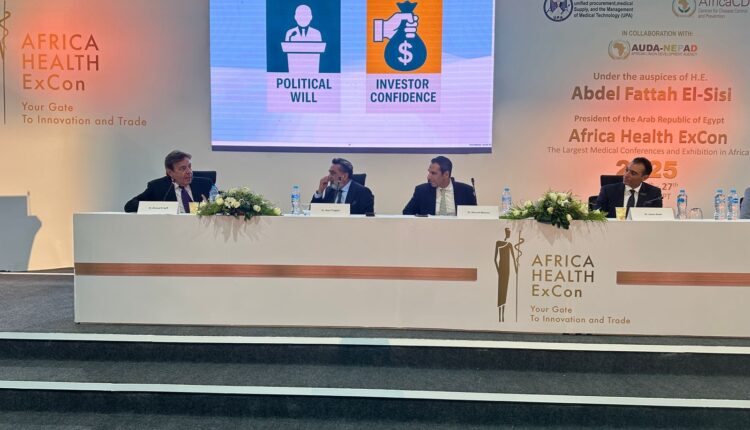 إسلام عنان يترأس جلسة التحديات الاقتصادية للمختبرات الطبية في HTA بمؤتمرExCon 2025